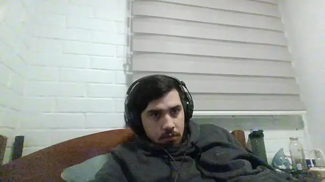 hung weeb online show from June 26, 2026, 1:22 am