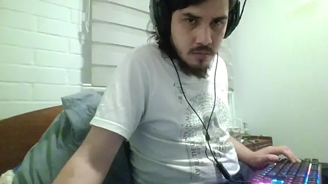 hung weeb online show from August 4, 2026, 2:38 am