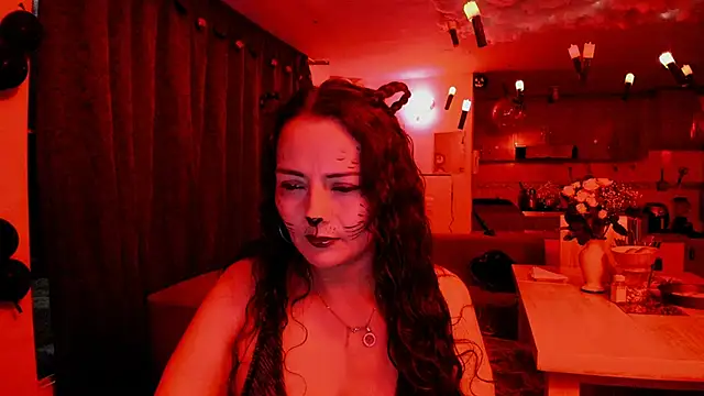 emma luxy online show from November 1, 2025, 12:39 am