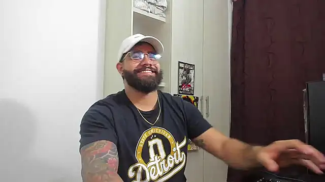  Coddygold  online show from April 16, 2026, 11:40 pm