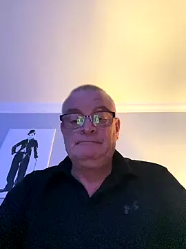 Snapshot of Garry831 chatting on January 5, 2026, 7:17 pm Garry831 online show from January 5, 2026, 7:17 pm