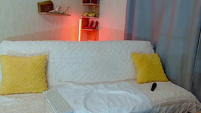 KimPolloc online show from February 10, 2026, 7:24 pm