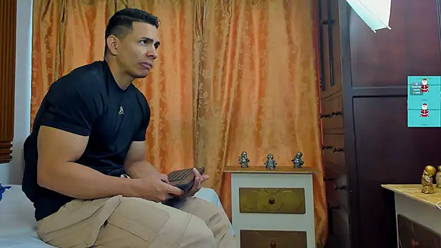 Snapshot of ChoreyTaiylor chatting on December 4, 2025, 1:43 pm ChoreyTaiylor online show from December 4, 2025, 1:43 pm