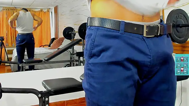 Snapshot of ChoreyTaiylor chatting on December 19, 2025, 2:41 pm ChoreyTaiylor online show from December 19, 2025, 2:41 pm