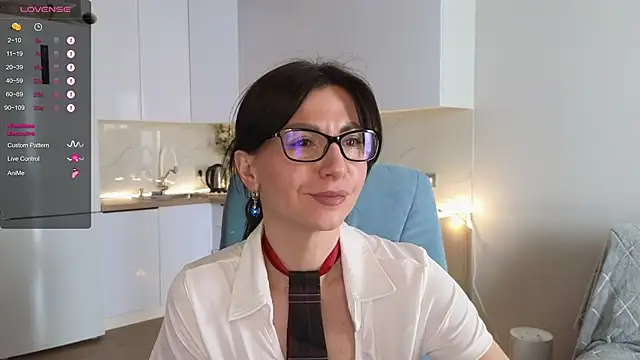 Mary love16 online show from May 15, 2026, 8:23 am