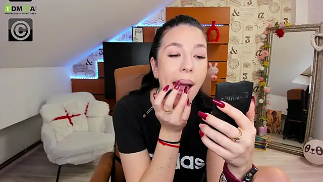 Snapshot of EmillyTaylor chatting on January 7, 2026, 4:50 am EmillyTaylor online show from January 7, 2026, 4:50 am