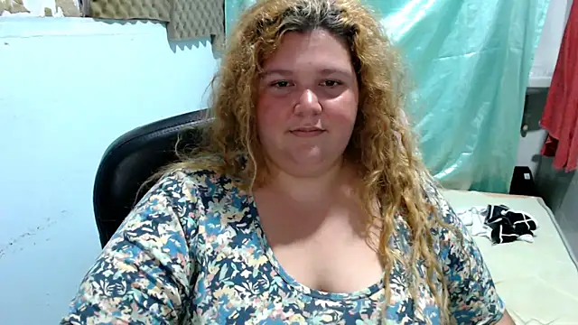 squirt322bbw online show from April 16, 2026, 9:39 pm
