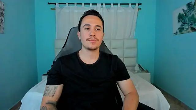 juan  jimenez online show from April 6, 2026, 9:16 pm