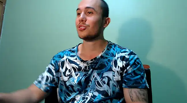 Snapshot of juan__jimenez chatting on February 22, 2025, 7:45 am juan jimenez online show from February 22, 2025, 7:45 am