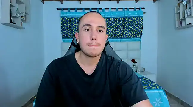 Snapshot of juan__jimenez chatting on February 10, 2025, 12:19 am juan jimenez online show from February 10, 2025, 12:19 am