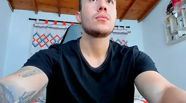 Snapshot of juan__jimenez chatting on March 18, 2025, 6:17 pm juan jimenez online show from March 18, 2025, 6:17 pm