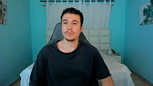 juan  jimenez online show from April 13, 2026, 9:19 pm