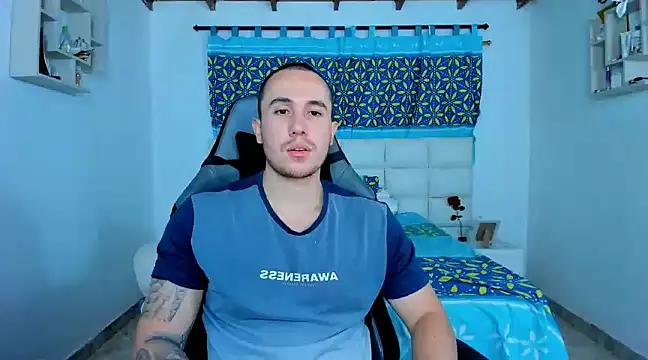 Snapshot of juan__jimenez chatting on February 8, 2025, 11:02 pm juan jimenez online show from February 8, 2025, 11:02 pm