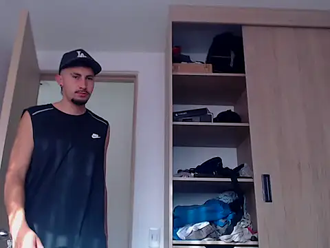 ChrisDamon online show from September 11, 2025, 12:38 pm