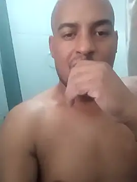 Snapshot of Dagoberto_leao chatting on October 23, 2025, 8:18 pm Dagoberto leao online show from October 23, 2025, 8:18 pm