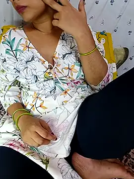 Beautifulsex4u online show from October 21, 2025, 6:40 pm