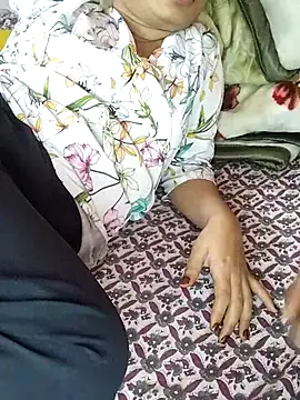 Beautifulsex4u online show from September 19, 2025, 6:01 pm