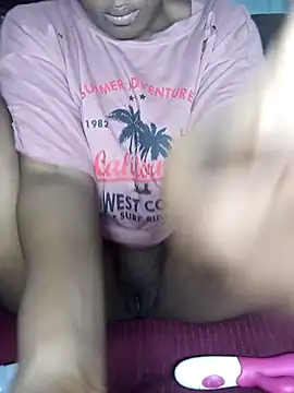 Snapshot of pussyqueene chatting on February 28, 2026, 2:44 am pussyqueene online show from February 28, 2026, 2:44 am