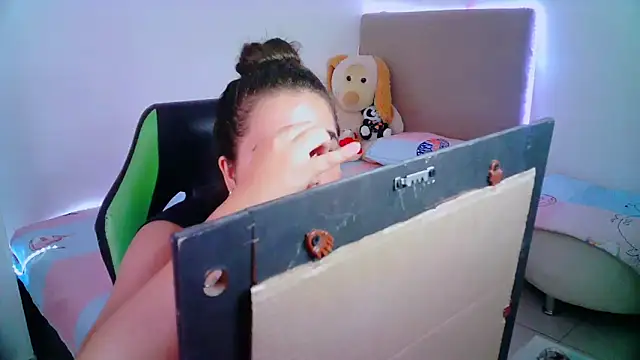 Snapshot of _alicia_z chatting on February 3, 2025, 6:17 pm alicia z online show from February 3, 2025, 6:17 pm