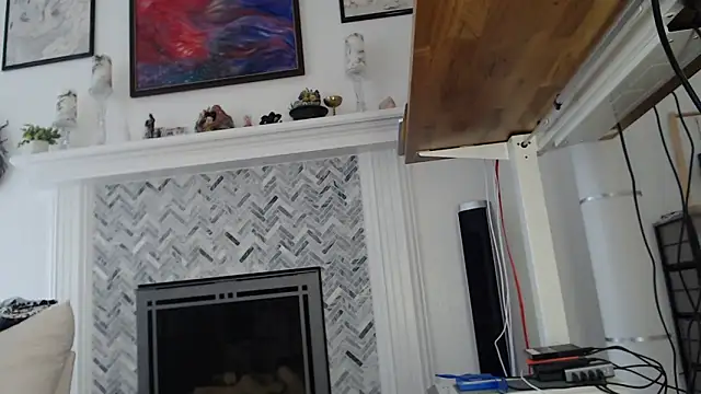 AuroraWillows online show from September 16, 2025, 7:26 pm