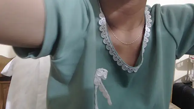 Beauty Asian Tina online show from April 19, 2026, 8:26 am