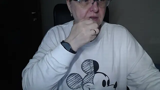 Snapshot of JoannaAndNeighbour chatting on February 13, 2025, 7:35 am JoannaAndNeighbour online show from February 13, 2025, 7:35 am