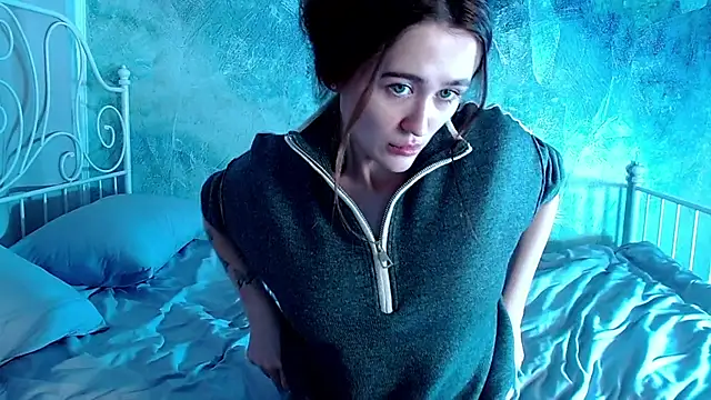 millllina online show from November 30, 2025, 12:28 pm