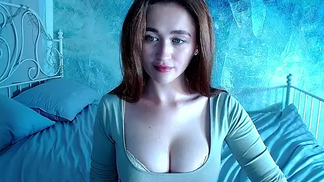 millllina online show from September 14, 2025, 3:34 pm