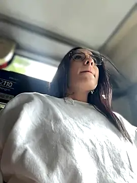   IRIS   online show from September 19, 2025, 2:21 pm