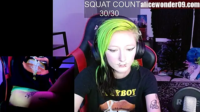 alicewonder09 online show from November 16, 2025, 5:01 am