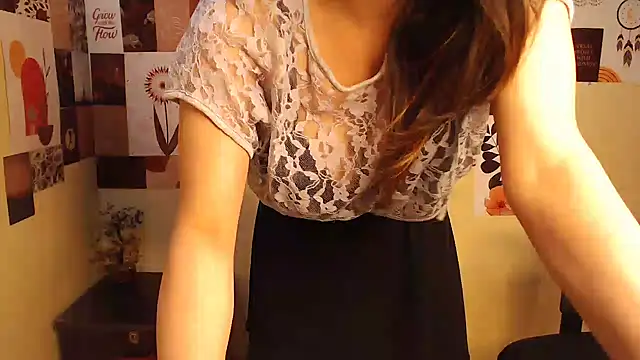   Aashiii online show from February 5, 2025, 1:44 pm