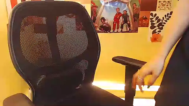   Aashiii online show from January 28, 2025, 8:57 am