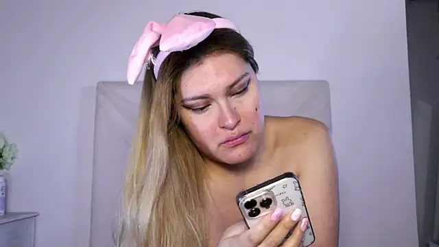 Angelas dream online show from November 18, 2025, 7:06 pm