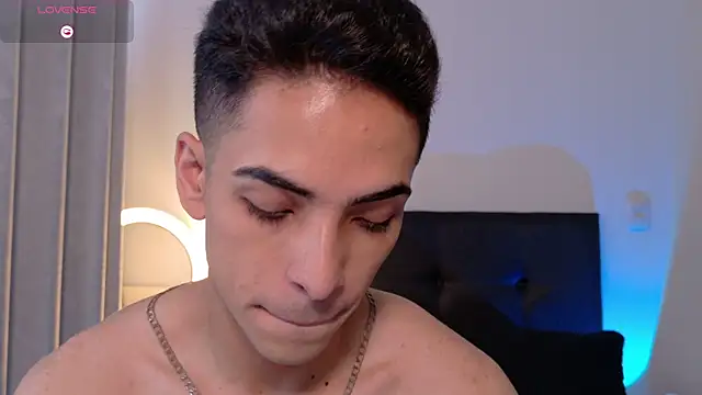 Snapshot of aodaboyyy chatting on October 11, 2025, 1:23 pm aodaboyyy online show from October 11, 2025, 1:23 pm