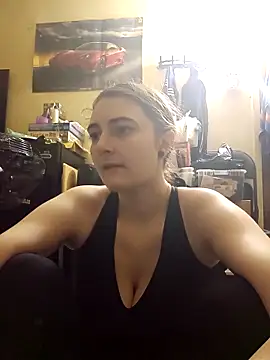 Snowbunnycake 131 online show from May 7, 2026, 2:42 pm