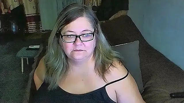 sex2 online show from February 18, 2026, 9:00 pm