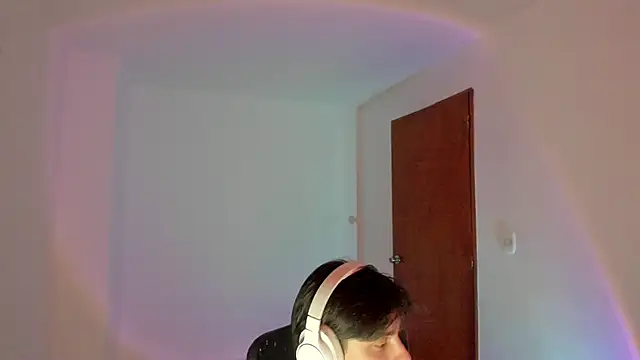 Snapshot of Giordano_Russo chatting on October 1, 2025, 9:29 pm Giordano Russo online show from October 1, 2025, 9:29 pm