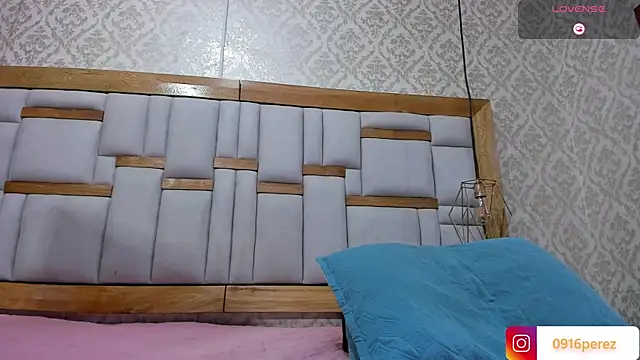 Snapshot of _kaarla_ chatting on October 30, 2025, 7:22 pm kaarla online show from October 30, 2025, 7:22 pm