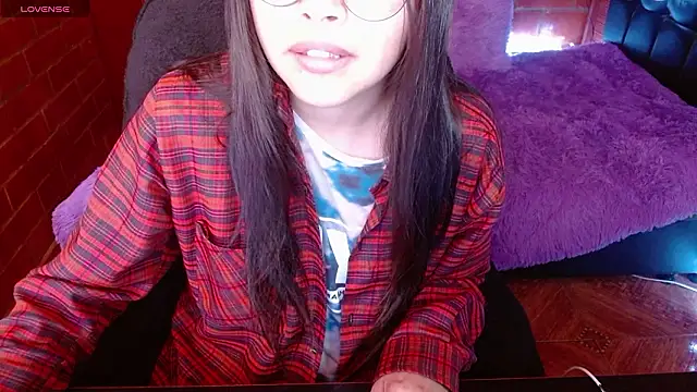 MidoriQuiinn online show from March 21, 2026, 2:21 pm