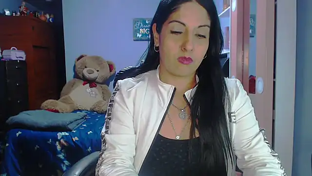 sahtlove1 online show from February 8, 2026, 11:57 pm