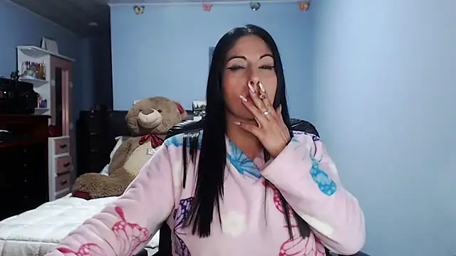 sahtlove1 online show from April 15, 2026, 3:34 am