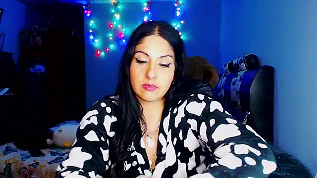 sahtlove1 online show from January 15, 2026, 4:05 am