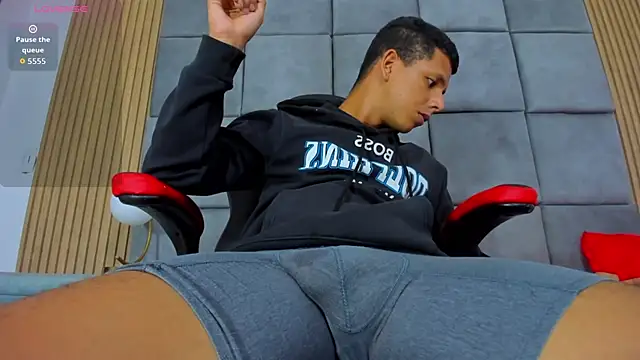 Snapshot of boy_bigcock24cm chatting on February 6, 2026, 2:51 am boy bigcock24cm online show from February 6, 2026, 2:51 am