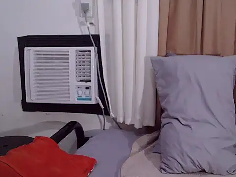 mommylicious online show from November 1, 2025, 9:52 pm