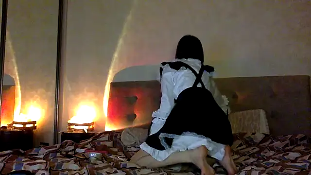 -Yummybabes- online show from April 8, 2026, 7:26 pm