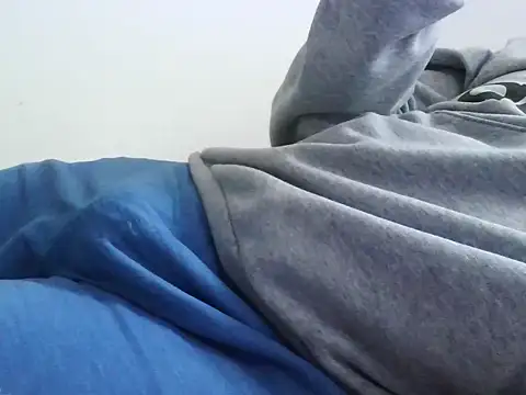 ScalicHat69 online show from November 26, 2025, 8:03 am