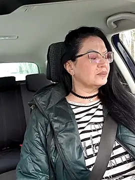 x  KHALEESI  x online show from February 21, 2026, 9:22 am