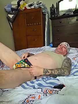 Snapshot of smoke777999 chatting on February 10, 2026, 7:02 pm smoke777999 online show from February 10, 2026, 7:02 pm