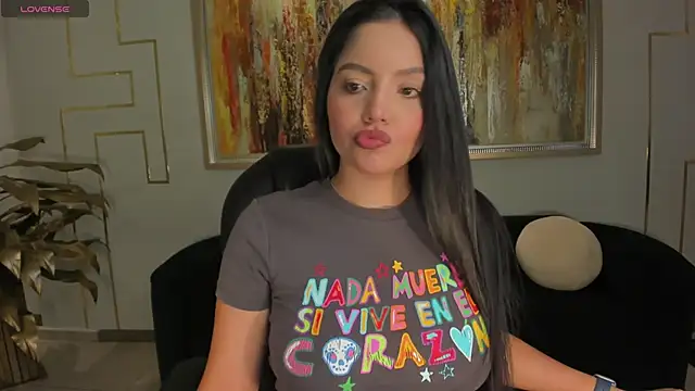 Snapshot of NinaMichelle chatting on February 16, 2026, 6:50 pm NinaMichelle online show from February 16, 2026, 6:50 pm