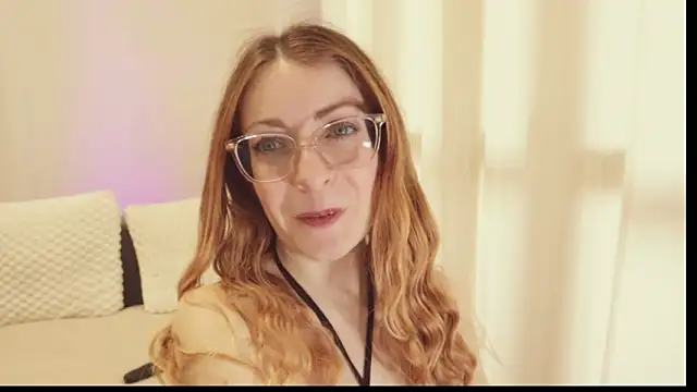 Luna Riva online show from March 11, 2026, 9:47 am